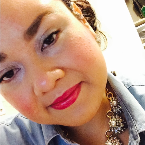 Meet your Posher, Karen - Picture 1 of 1